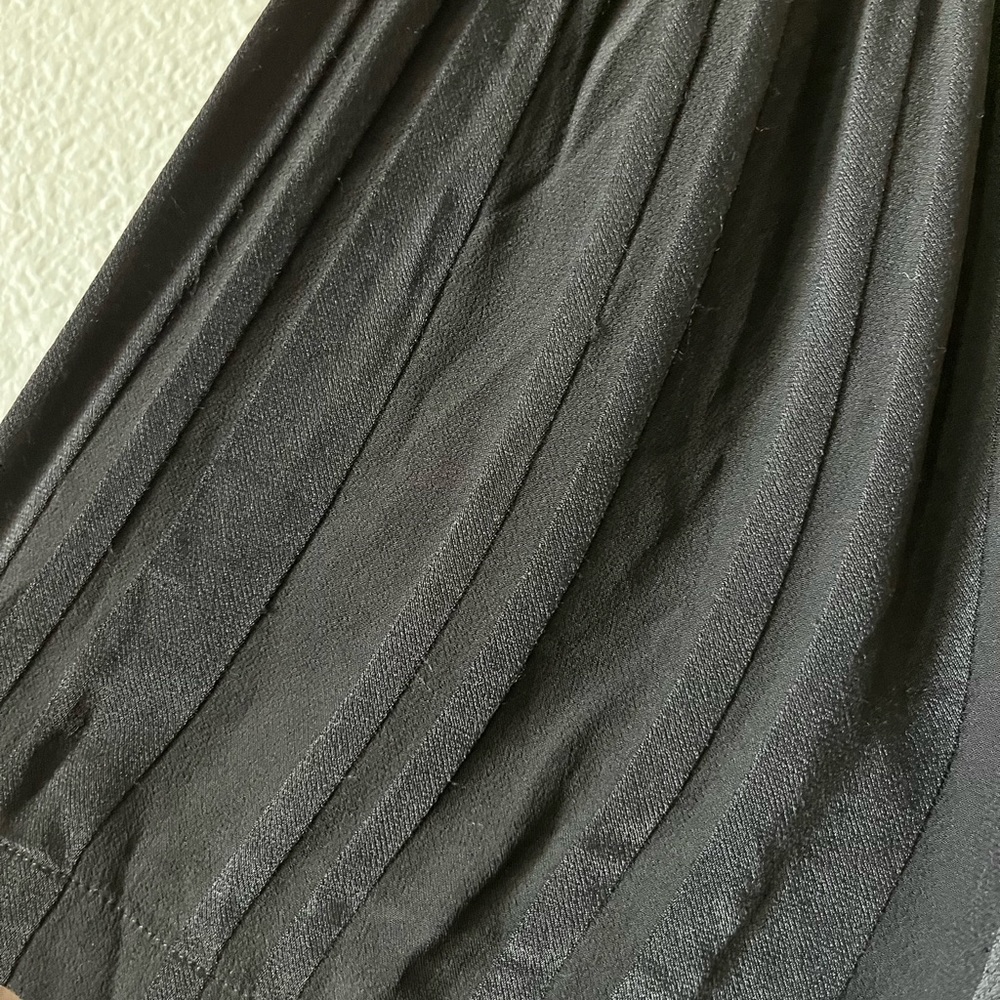 Tina + Jo Satin Flutter Shorts In Black Size Small - image 4